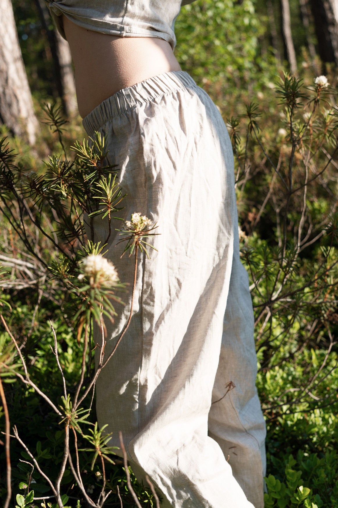 Organic, sustainable beige linen pants and top that can be worn as a loungewear, pajamas or sweatpants with a top. These pants are natural, comfortable, soft and pure. These pants are a conscious and healthy choice for your body and environment. Handmade in the North.
