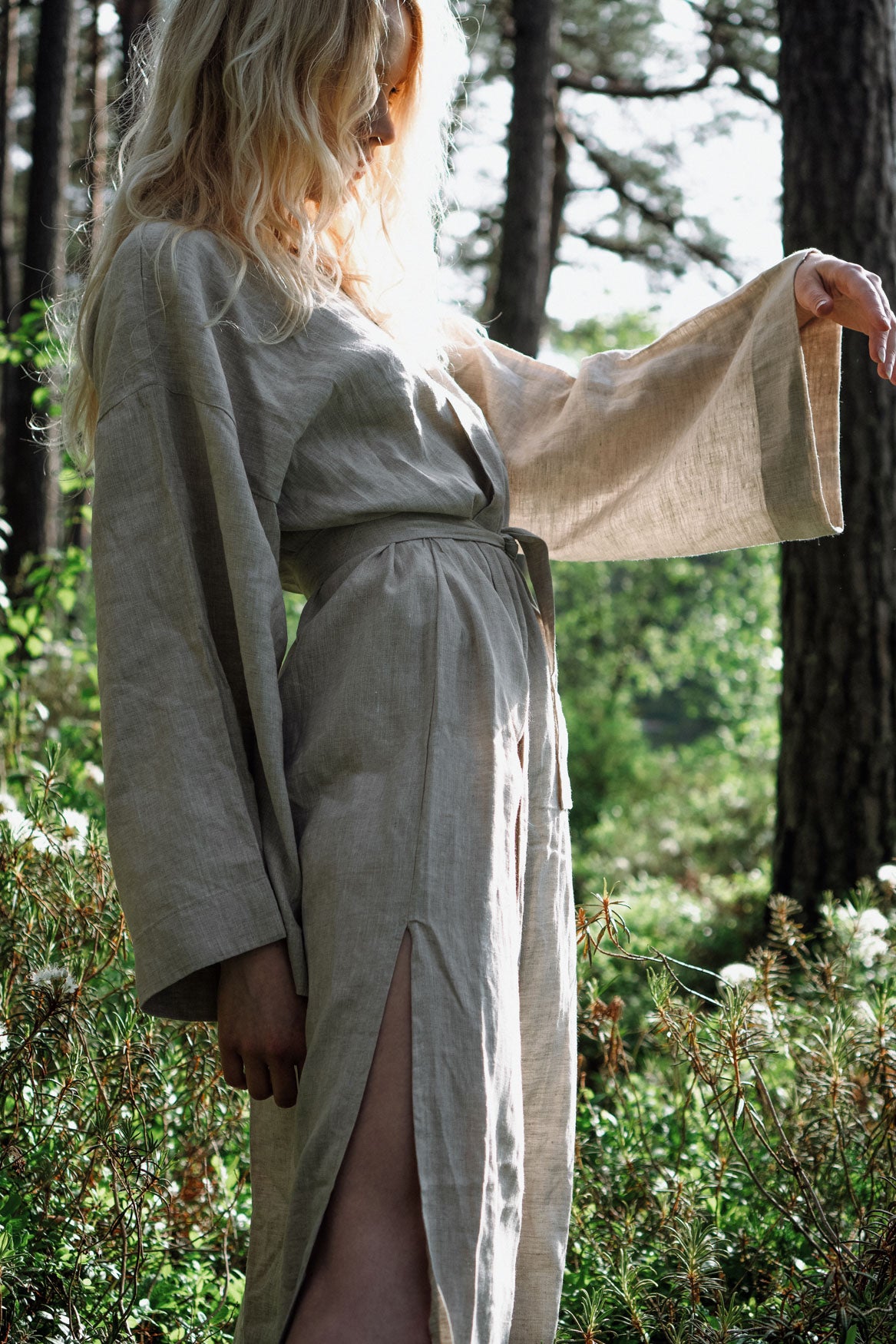 Organic, sustainable and sexy at the same time! Agasåga long beige kimono with splits, long sleeves and belt. Below knee length bathrobe. This robe is natural, soft, breathable and pure. It’s a conscious and healthy choice for your body and environment that embraces genuine selflove and selfcare. Handmade with love in the North.
