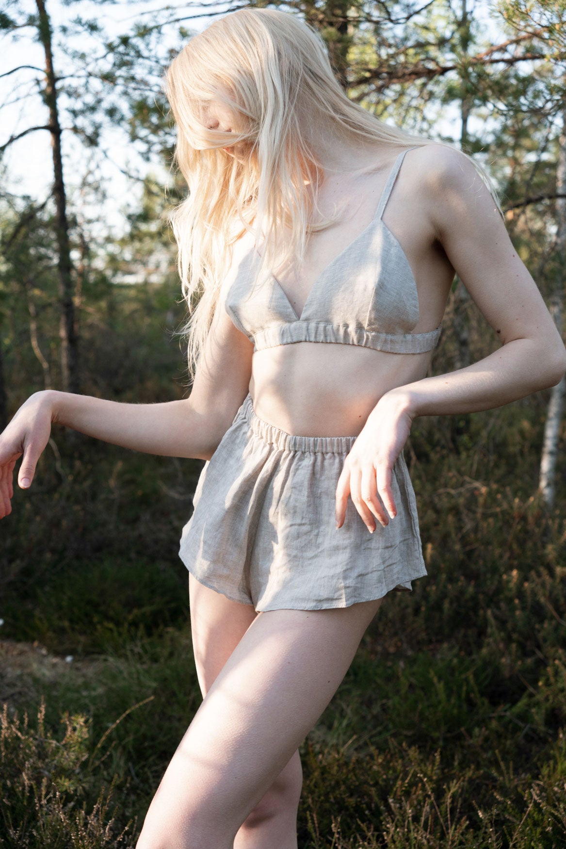 Organic, sustainable, sexy beige linen underwear set with a cute beige bra bralette and shorts. This linen lingerie is natural, comfortable, soft and pure. These undies are a conscious, healthy choice for your body and environment. This heavenly set is combined of a bra and shorts, they can be purchased separately too.