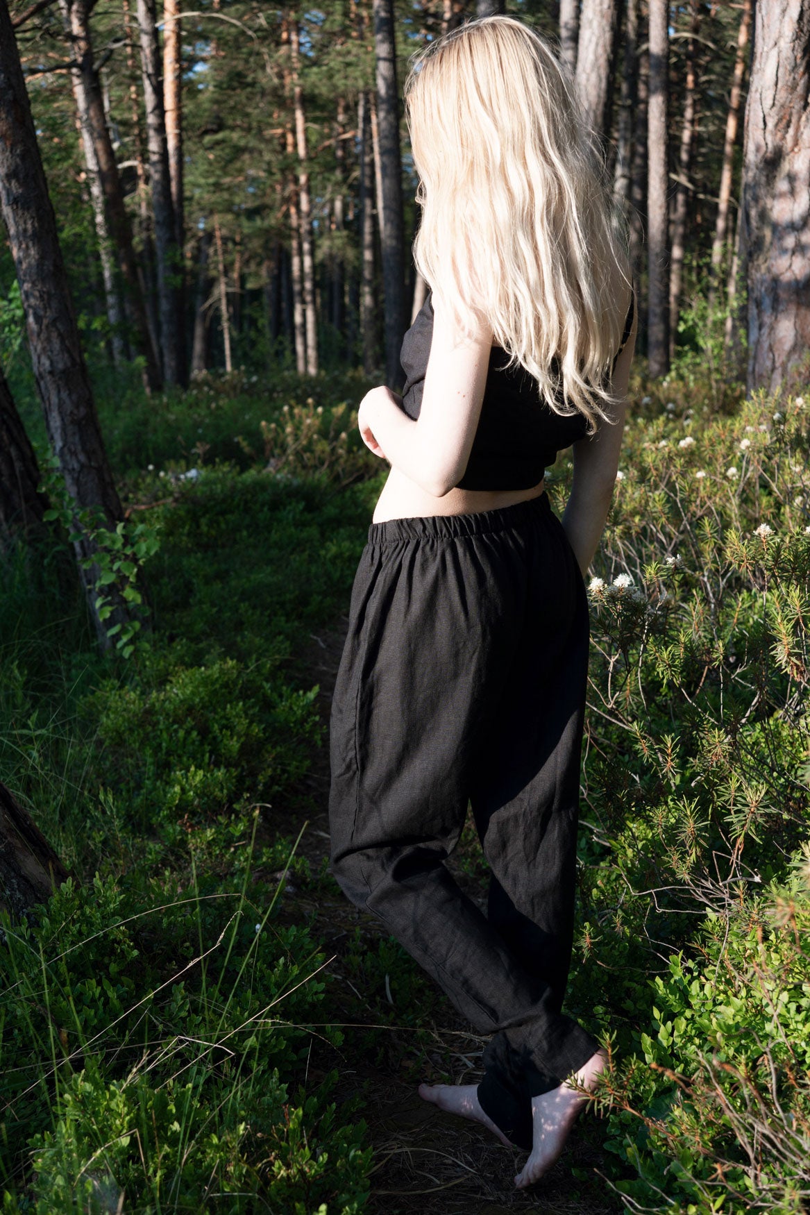 Organic, sustainable black linen pants and top that can be worn as a loungewear, pajamas or sweatpants with a top. These pants are natural, comfortable, soft and pure. These pants are a conscious and healthy choice for your body and environment. Handmade in the North.