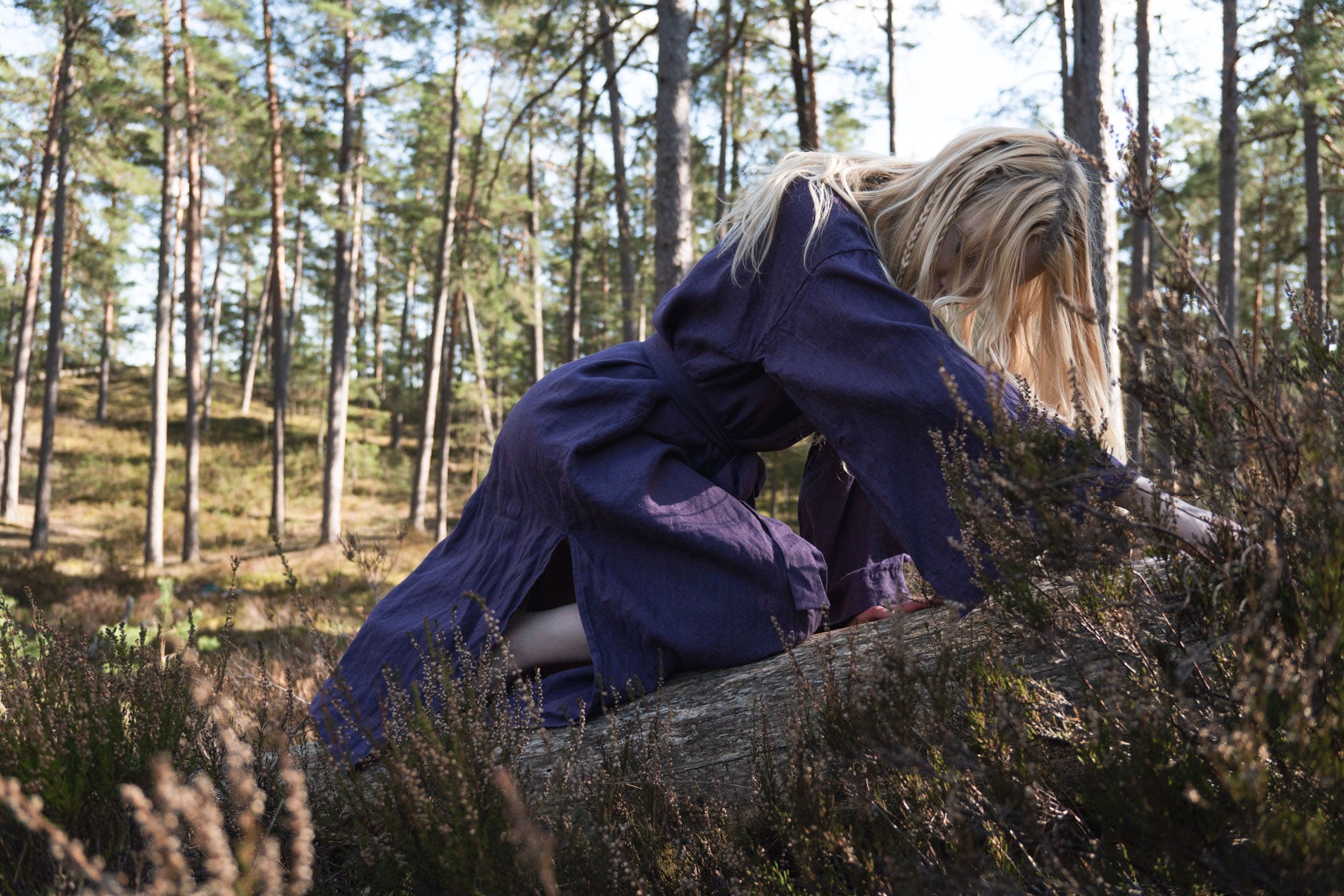 Organic, sustainable and sexy at the same time! Agasåga long purple kimono with splits, long sleeves and belt. Below knee length bathrobe. This robe is natural, soft, breathable and pure. It’s a conscious and healthy choice for your body and environment that embraces genuine selflove and selfcare. Handmade with love in the North.