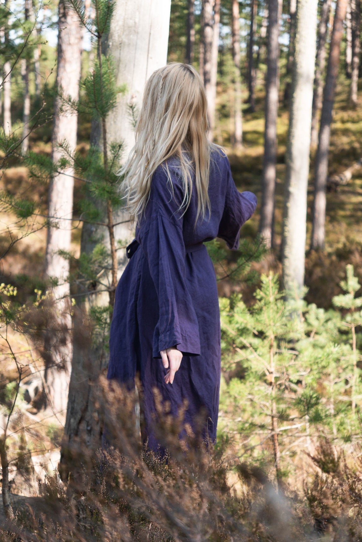 Organic, sustainable and sexy at the same time! Agasåga long purple kimono with splits, long sleeves and belt. Below knee length bathrobe. This robe is natural, soft, breathable and pure. It’s a conscious and healthy choice for your body and environment that embraces genuine selflove and selfcare. Handmade with love in the North.
