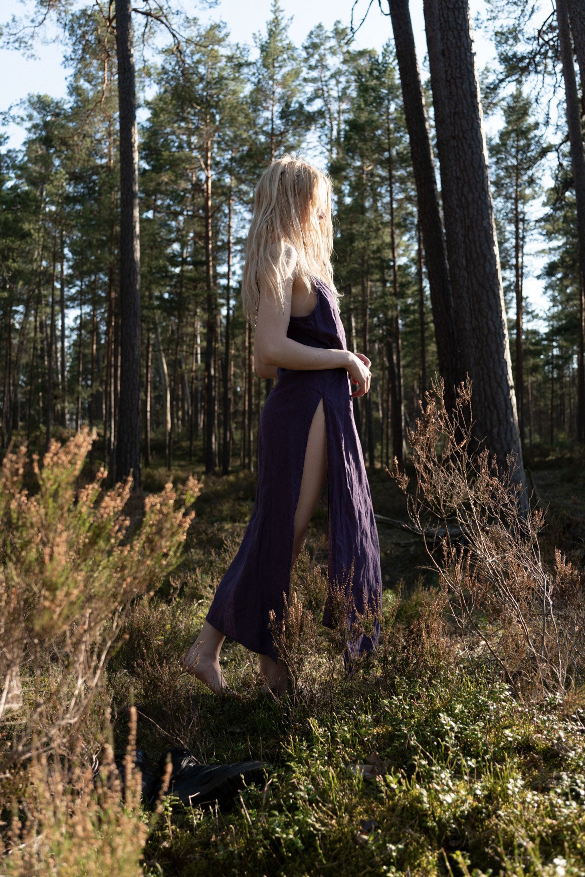 Organic, sustainable, sexy, long purple linen nightwear slip dress with spaghetti straps and splits. This linen lingerie nightdress is natural, comfortable, soft and pure. This sleepwear nightgown is a conscious and healthy choice for your body and environment.