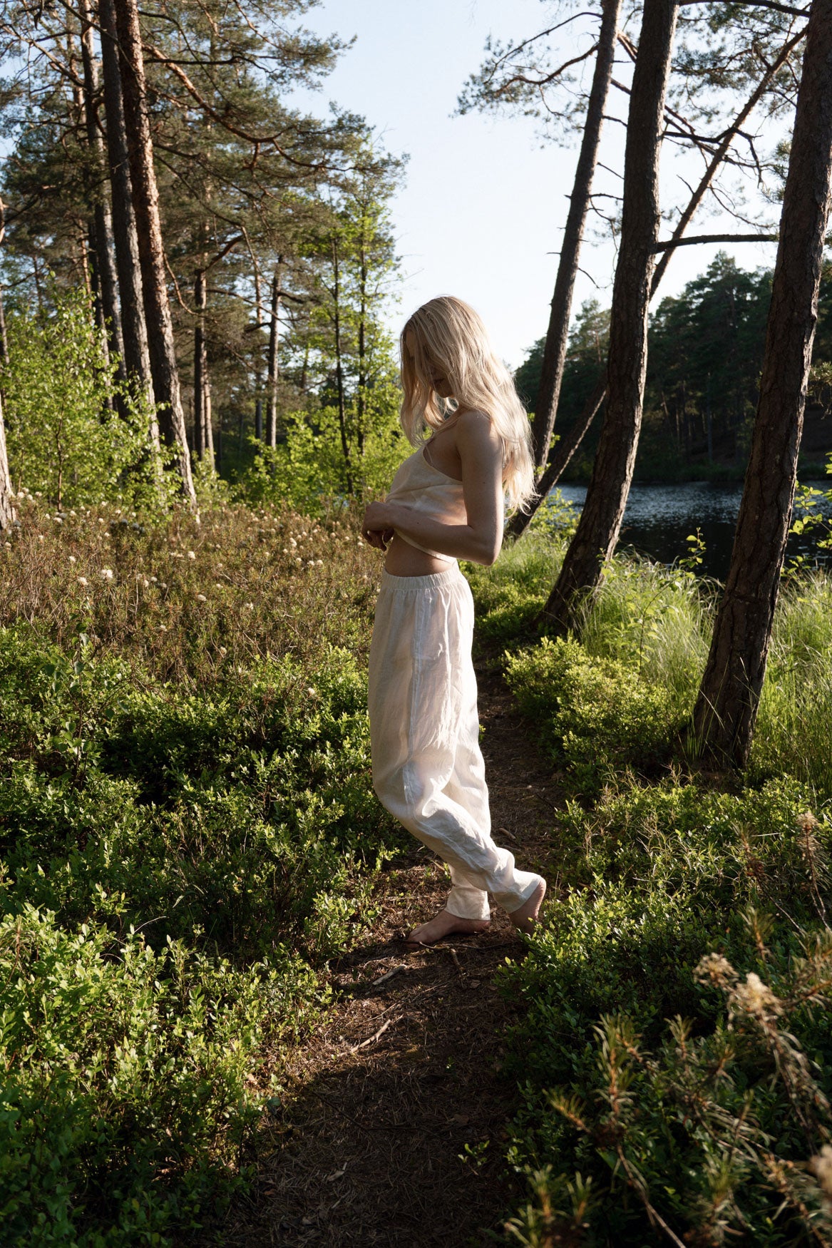 Organic, sustainable white linen pants and top that can be worn as a loungewear, pajamas or sweatpants with a top. These pants are natural, comfortable, soft and pure. These pants are a conscious and healthy choice for your body and environment. Handmade in the North.