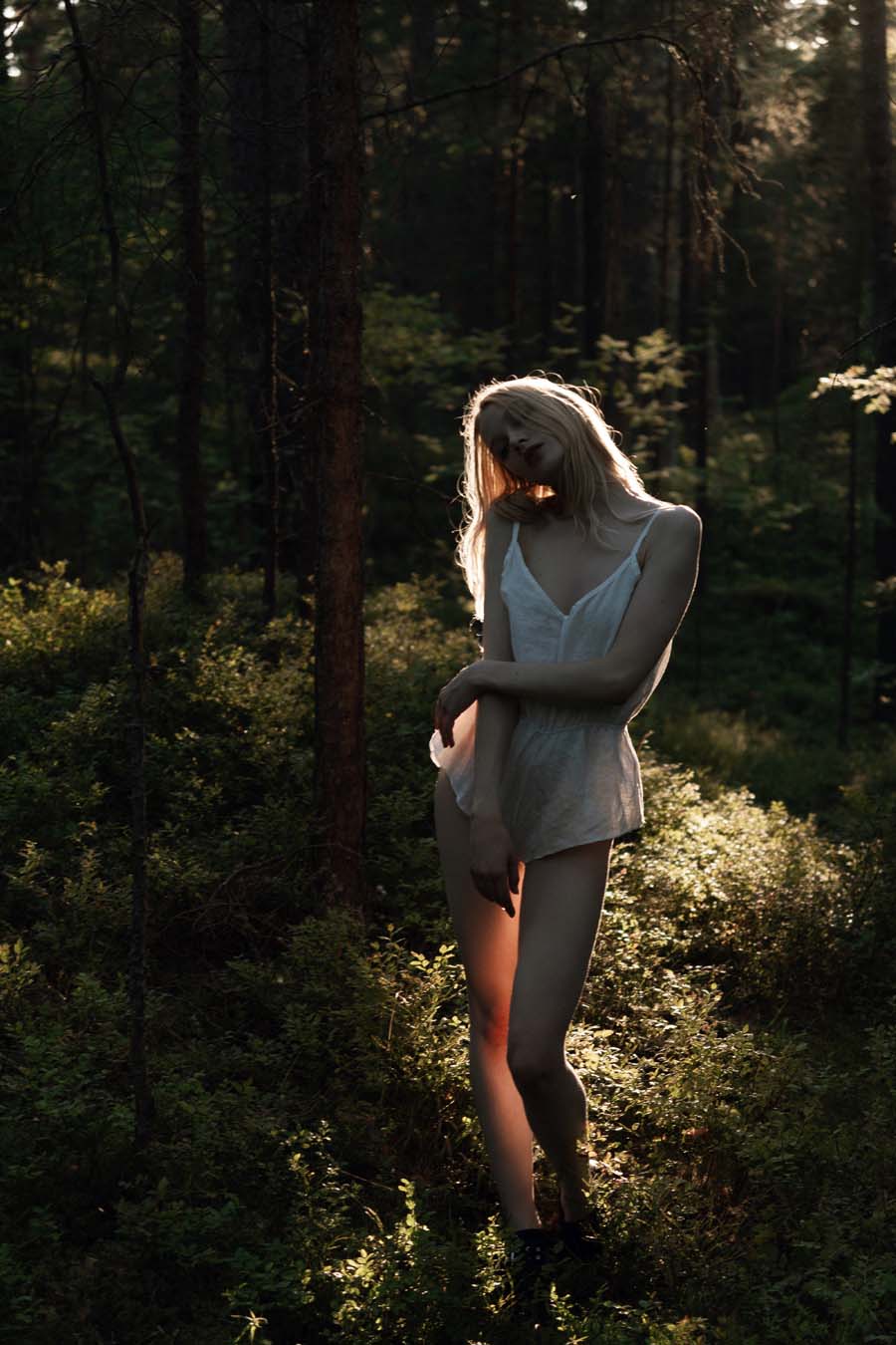 Organic, sustainable, tiny white linen playsuit with spaghetti straps. This linen jumpsuit is natural, comfortable, soft and pure. It can be worn as a loungewear. This garment is a conscious, healthy choice for your body, environment.