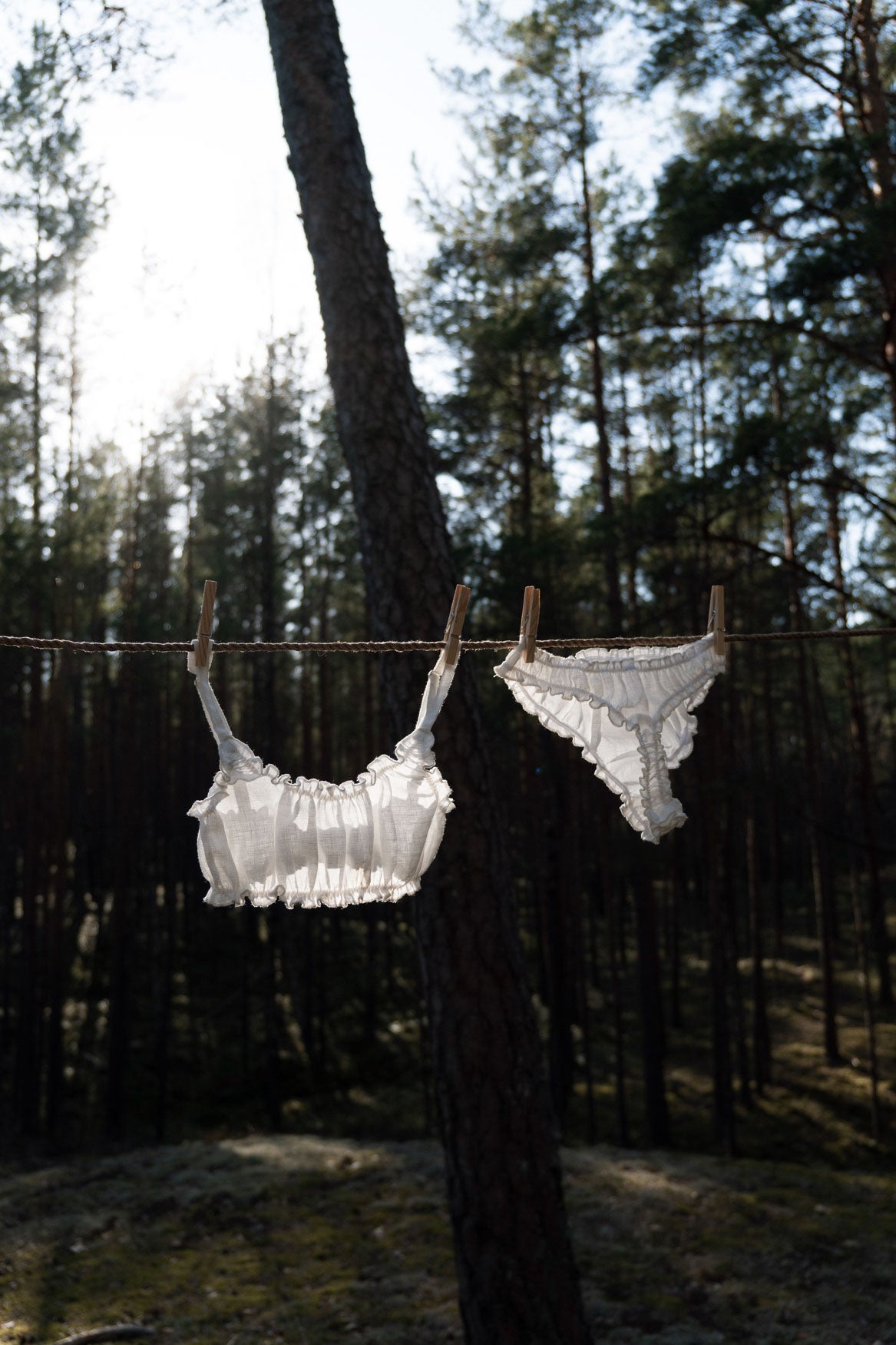 Organic, sustainable, sexy white linen underwear set with a cute white bra bralette with straps and thong or bikini panties. This linen lingerie is natural, comfortable, soft and pure. These undies are a conscious, healthy choice for your body and environment.