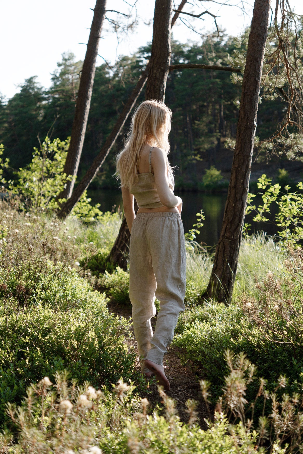 Organic, sustainable beige linen pants and top that can be worn as a loungewear, pajamas or sweatpants with a top. These pants are natural, comfortable, soft and pure. These pants are a conscious and healthy choice for your body and environment. Handmade in the North.