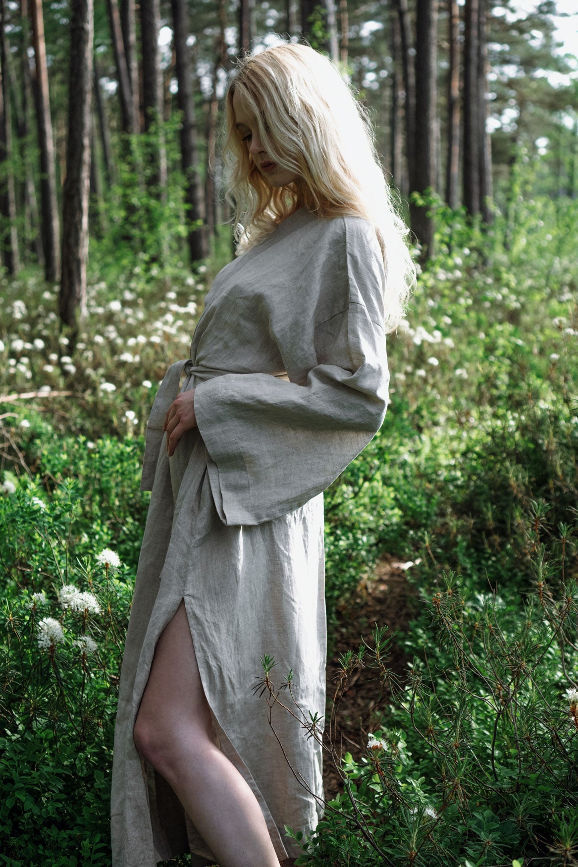 Organic, sustainable and sexy at the same time! Agasåga long beige kimono with splits, long sleeves and belt. Below knee length bathrobe. This robe is natural, soft, breathable and pure. It’s a conscious and healthy choice for your body and environment that embraces genuine selflove and selfcare. Handmade with love in the North.
