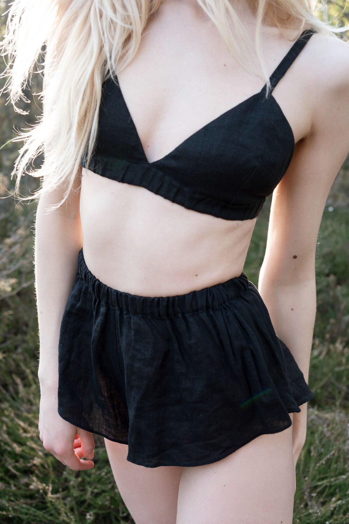 Organic, sustainable, sexy black linen underwear set with a cute beige bra bralette and shorts. This linen lingerie is natural, comfortable, soft and pure. These undies are a conscious, healthy choice for your body and environment. This heavenly set is combined of a bra and shorts, they can be purchased separately too.